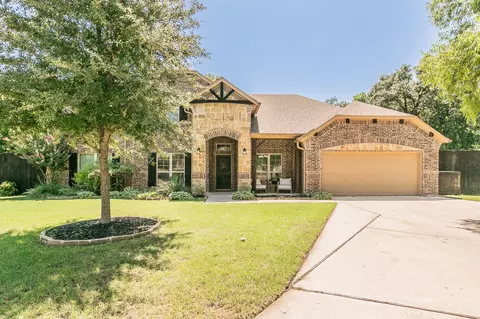 120 Venado Ct, Azle, TX 76020