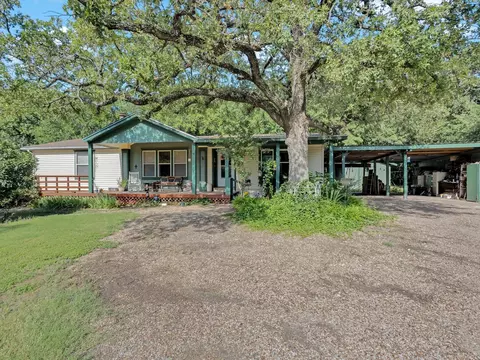 6624 Ice House Rd, Weatherford, TX 76085