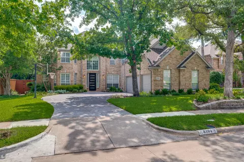 8104 Greensboro Dr, Plano, TX 75025