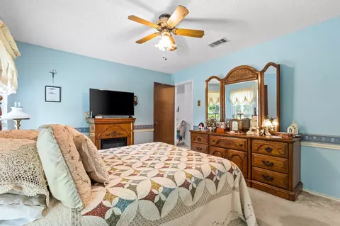 203 Juniper Dr, Arlington, TX 76018 photo 9