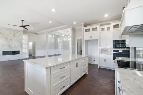 Kitchen - 247 Wild Rye Rd, Abilene, TX 79606 photo 4 of 5
