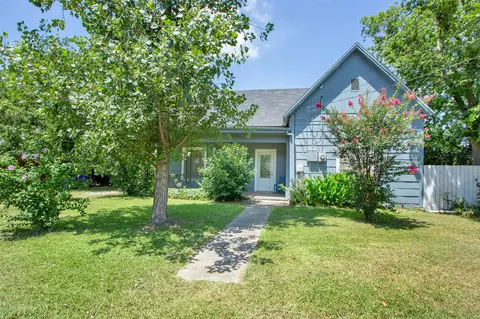 407 N Jordan St, Whitesboro, TX 76273