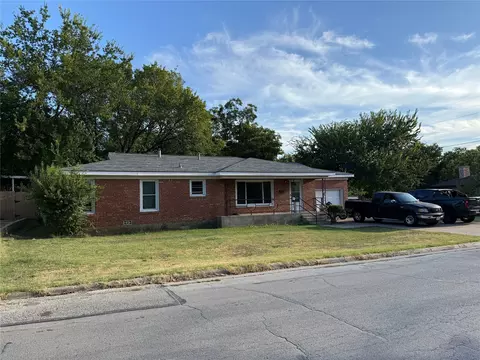 5154 Dana Dr, Haltom City, TX 76117