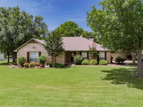 520 Overland Dr, Lowry Crossing, TX 75069