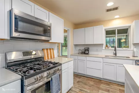 111 S Colbert Dr, Minden, LA 71055 photo 9