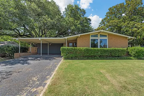 1302 Elm St, Hillsboro, TX 76645
