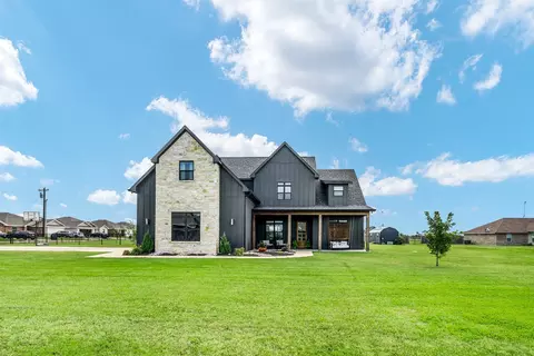 18404 County Road 4001, Mabank, TX 75147