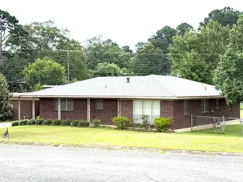 2748 Country Club Dr, Haynesville, LA 71038