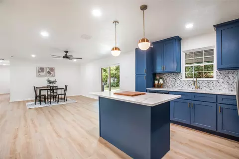 6963 Pinon St, Fort Worth, TX 76116