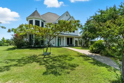 3470 Skyline Dr, Bluff Dale, TX 76433