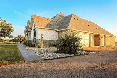 Exterior - 667 Comanche Lake Rd, Comanche, TX 76442 photo 4 of 5