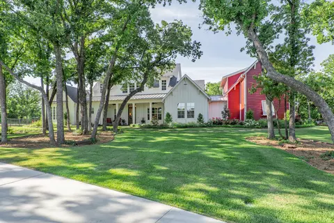 901 Thornridge Cir, Argyle, TX 76226