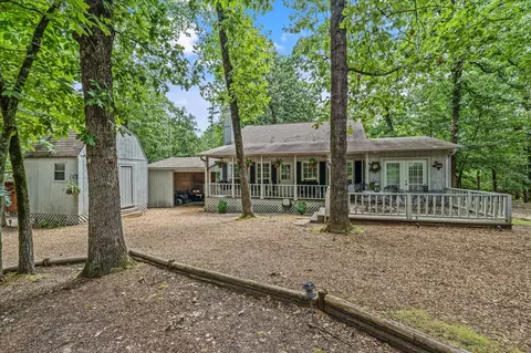 802 Wildwood Trl, Holly Lake Ranch, TX 75765