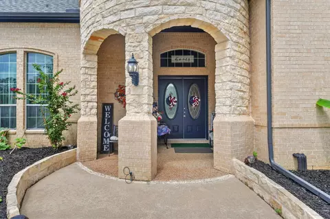 2216 Jefferson Trl, Denton, TX 76205