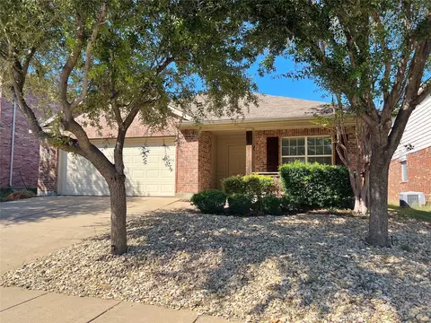 12536 Panorama Dr, Burleson, TX 76028