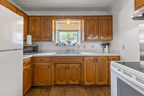 Kitchen - 206 N Main St, Bailey, TX 75413 photo 3 of 4