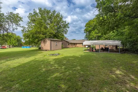 Exterior - 206 N Main St, Bailey, TX 75413 photo 4 of 7
