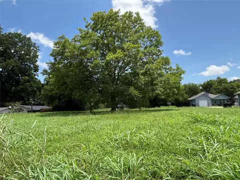 1301 Wright St, Greenville, TX 75401