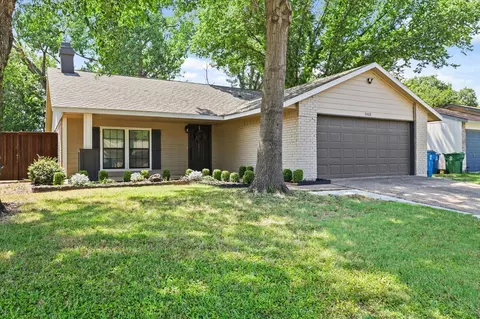 5409 Kings Manor Dr, Lake Dallas, TX 75065