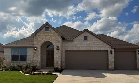 1960 Nightfall Dr, Venus, TX 76084