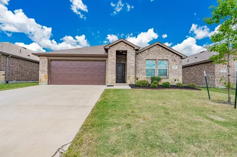 111 Seabiscuit Dr, Caddo Mills, TX 75135