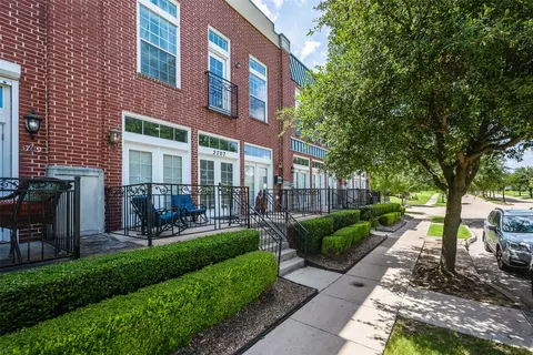 3707 Patience Blvd E, Dallas, TX 75236