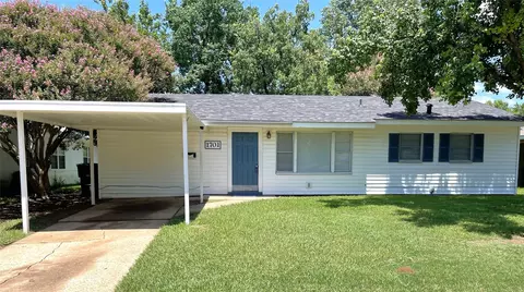 1701 Leslie St, Bossier City, LA 71111