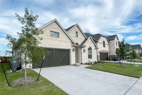 17316 Texas Pistache Dr, Dallas, TX 75252