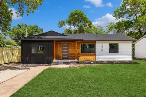 1920 English St, Irving, TX 75061