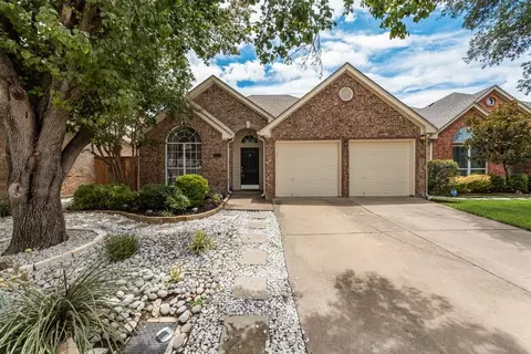 204 Wellington Rd, Irving, TX 75063