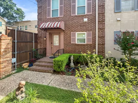 2727 Shelby Ave #J, Dallas, TX 75219