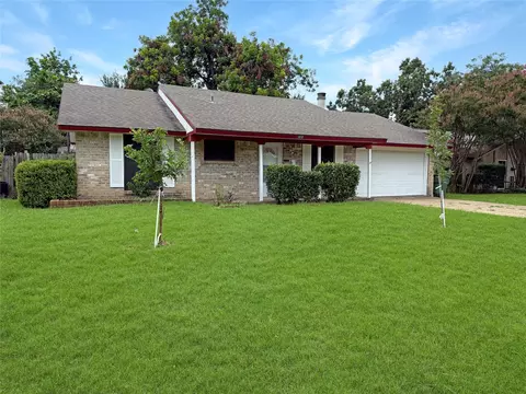 1010 Westbrook Dr, Garland, TX 75043