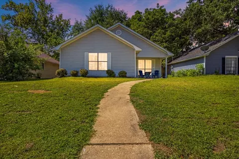 603 W Harrison St, Gilmer, TX 75644