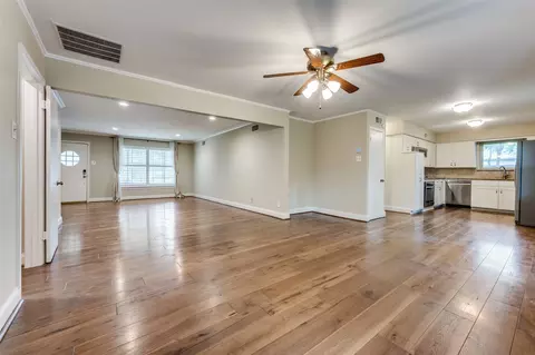 3571 Waldorf Dr, Dallas, TX 75229