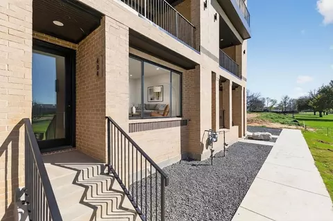 404 Vista Buena Trl, Fort Worth, TX 76111