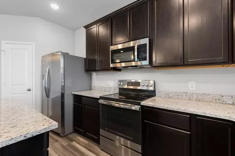 Kitchen - 11409 Solar St, Lorena, TX 76655 photo 4 of 4