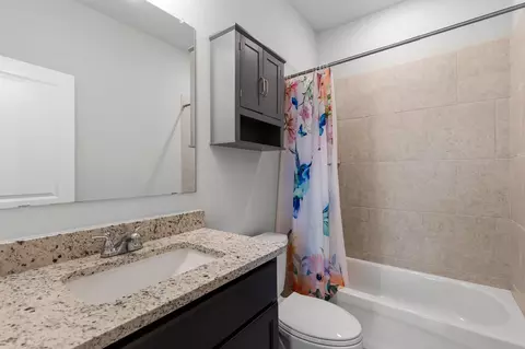 Bath - 11409 Solar St, Lorena, TX 76655 photo 1 of 2