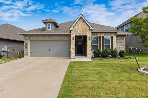 11409 Solar St, Lorena, TX 76655