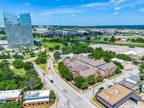 1008 W Belknap St, Fort Worth, TX 76102