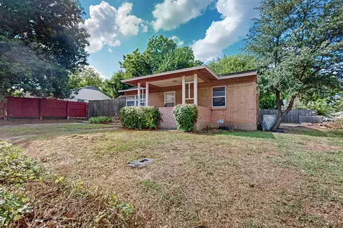 301 W Vilbig St, Irving, TX 75060