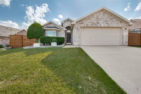 8207 Clarksprings Dr, Dallas, TX 75236