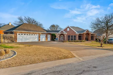 1207 Hyacinth Dr, Temple, TX 76502
