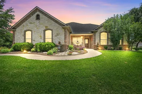 140 Miramar Cir, Weatherford, TX 76085
