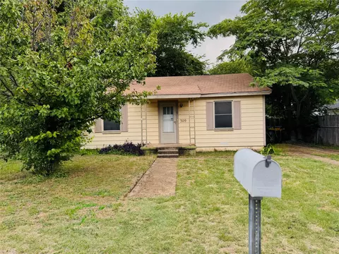 309 Lockwood, White Settlement, TX 76108