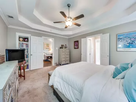 Bedroom - 7424 Summitview Dr, Irving, TX 75063 photo 2 of 4