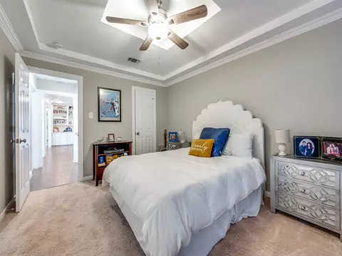 Bedroom - 7424 Summitview Dr, Irving, TX 75063 photo 3 of 4