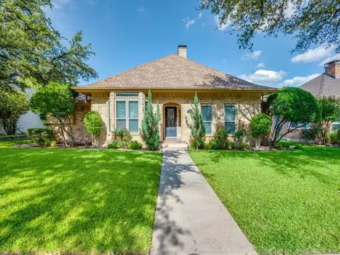 7424 Summitview Dr, Irving, TX 75063