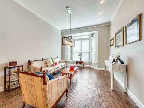Living - 7424 Summitview Dr, Irving, TX 75063 photo 3 of 6