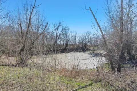 3725 Bluhm Rd, West, TX 76691 photo 2