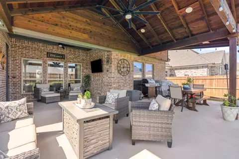 1416 Silent Springs Dr, Haslet, TX 76052